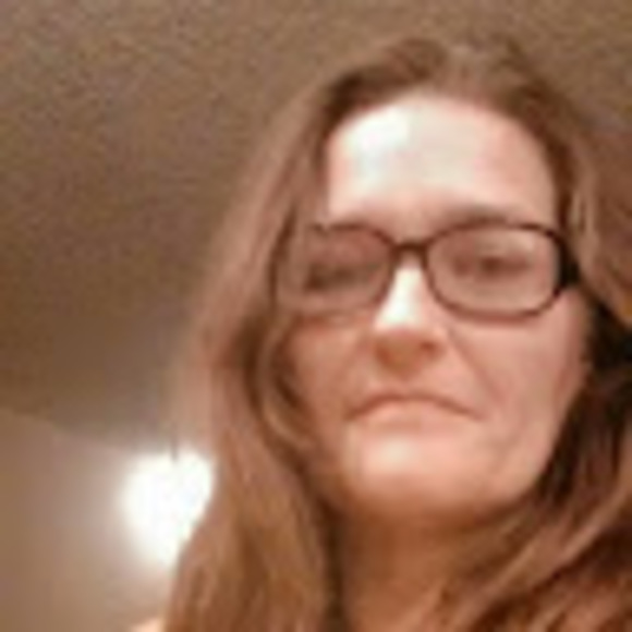 Meet your Posher, Jennifer - Picture 1 of 1